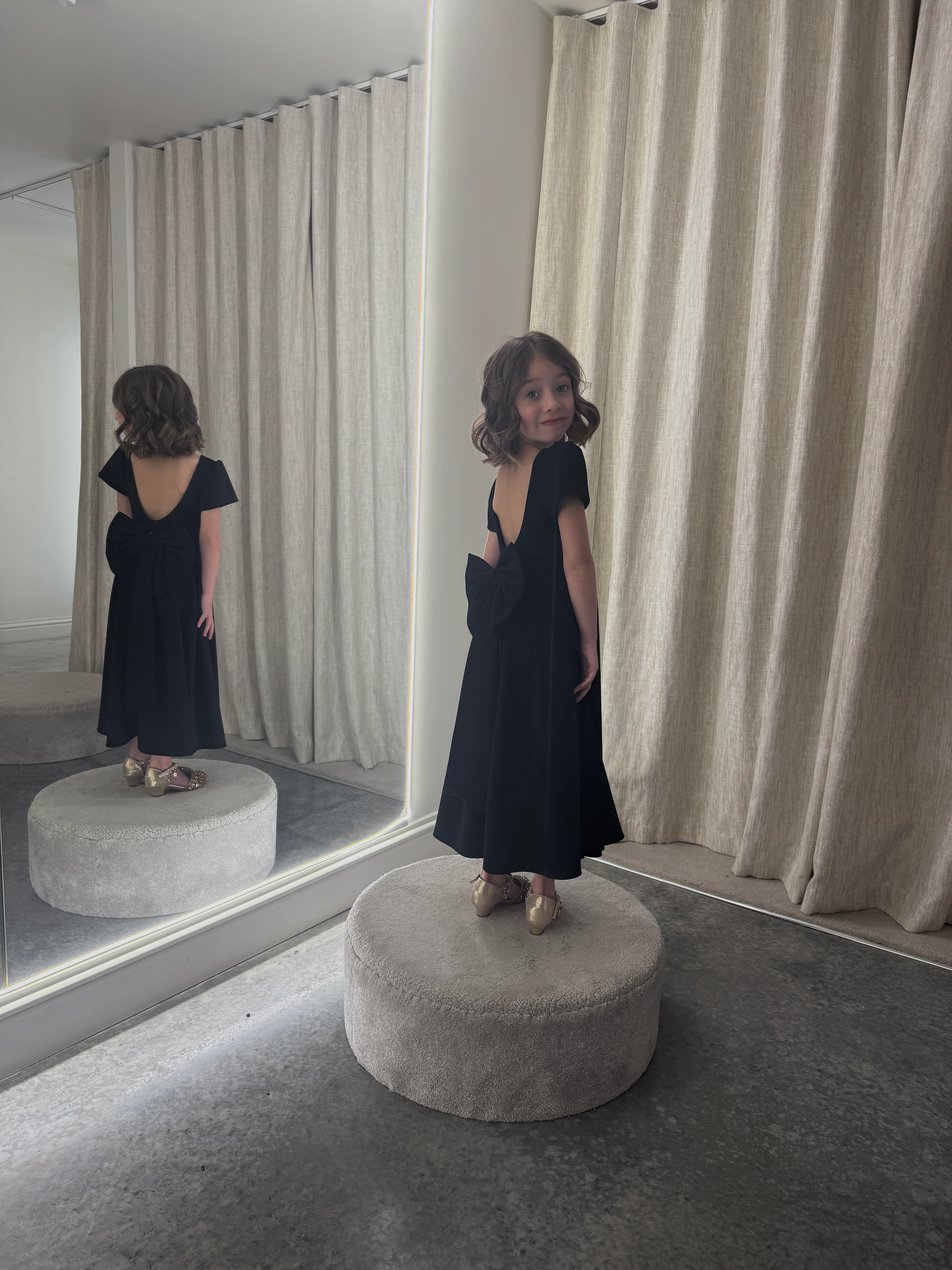 YOUNGER BRIDESMAID SHOP